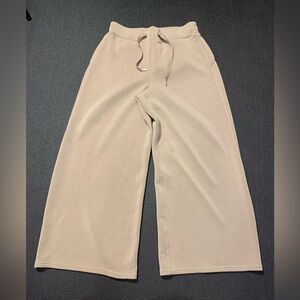 SPANX 50433R AirEssentials Wide‎ Leg Cropped in Fawn Airluxe Pants Medium